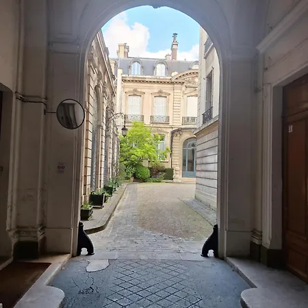 Triplex, Parc Monceau *